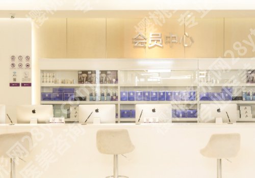 重庆华美做鼻子的医生谁好？石海山、李超、张国强技术超牛！