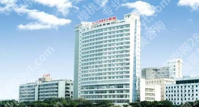 厦门玻尿酸丰胸多少钱？价目表及靠谱医院名单附上！