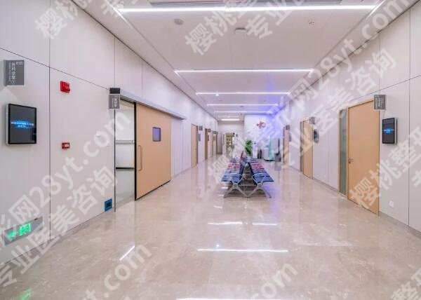 哈尔滨医大一院隆胸多少钱？精选费用介绍和人气项目分享