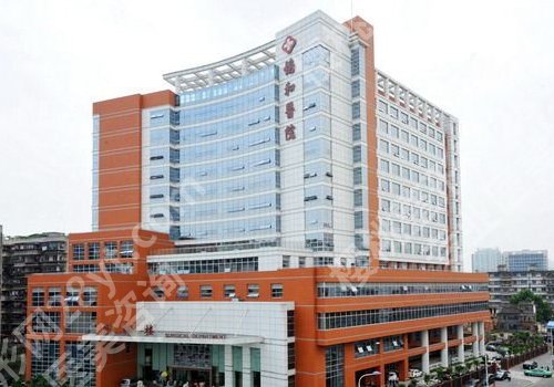 谢义德隆胸价格多少？低至2.6w起！医生实力在线！