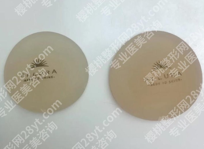 宝俪和傲诺拉手感哪个好?上手摸一摸才能见分晓,到底谁更撩人?