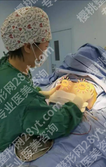 河北省人民医院丰胸专家:个性化医美风格的塑造者